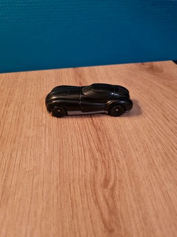 Hot Wheels Mattel 1995 Black Batman Batmobile 1940