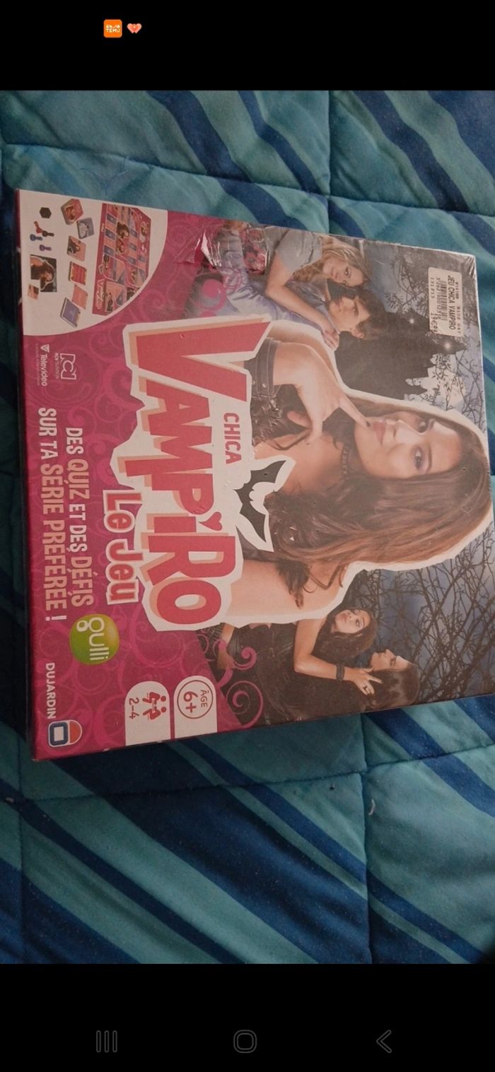 Jeu de société chica vampiro