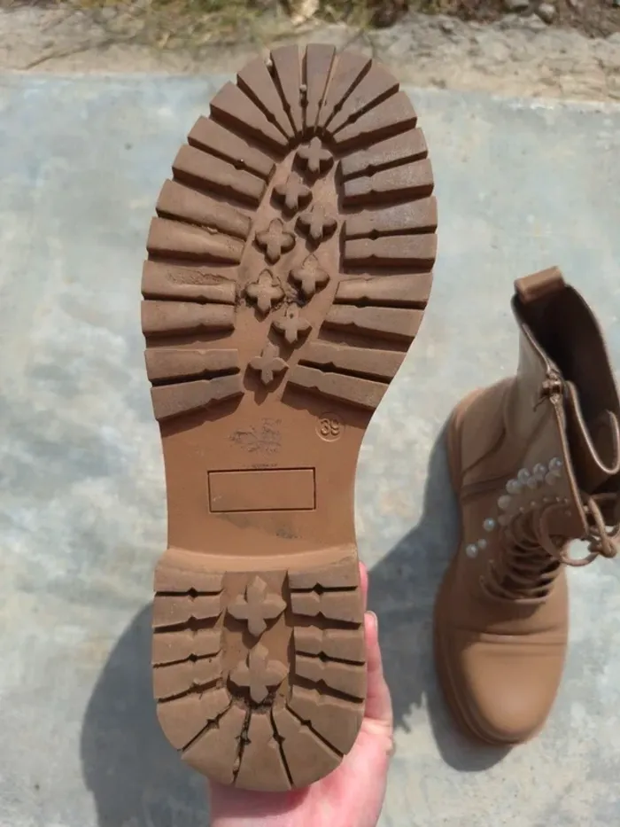 Bottines beige avec perles - photo numéro 7