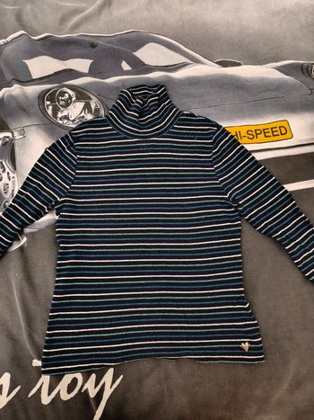 Je vends 2 pulls Col roulé pour fille 