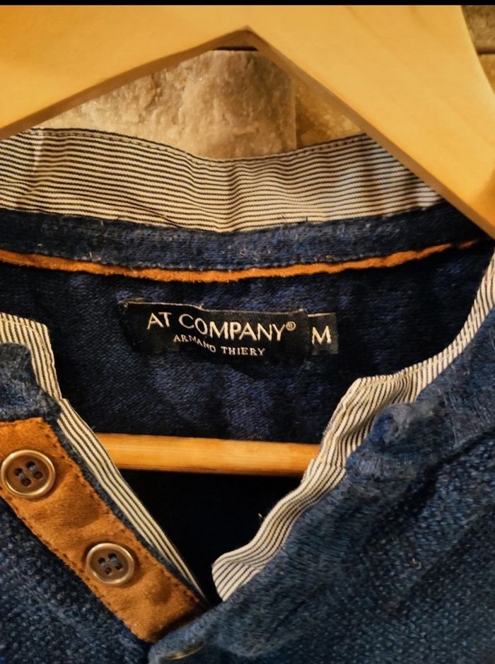 Pull Armand Thiery col V - photo numéro 2
