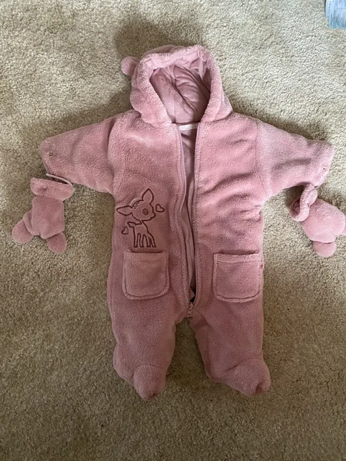 Combinaison rose pale hiver fille + moufle et capuches 0/3 mois
