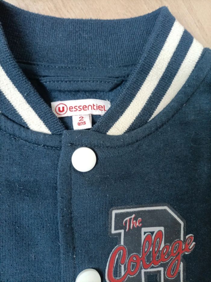 Lot gilets 2 ans - photo numéro 9