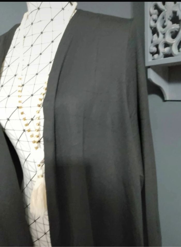 Cardigan Grande Taille 52 – Ouvert Devant, Manches Dentelle & Design Élégant Noir - photo numéro 6