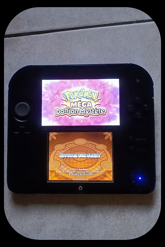 🎮 Console Nintendo 2DS noire/bleue 🎮 - photo numéro 9