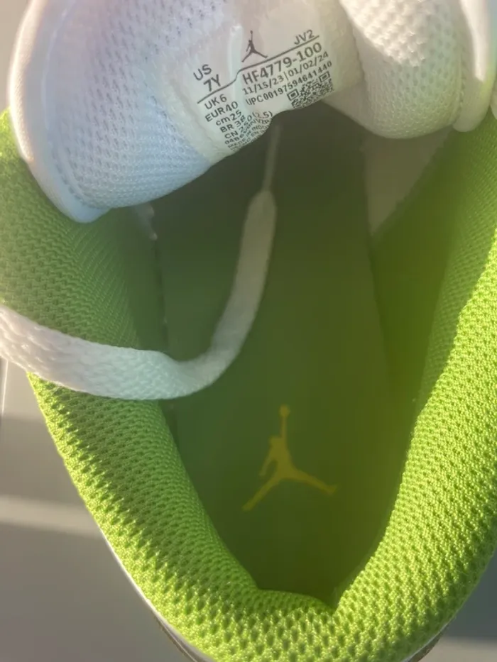 Baskets Air Jordan 1 Low vert et blanc - photo numéro 7