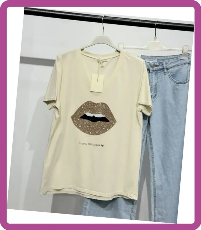 T-Shirt bouche et paillettes, NEUF avec étiquette - photo numéro 7
