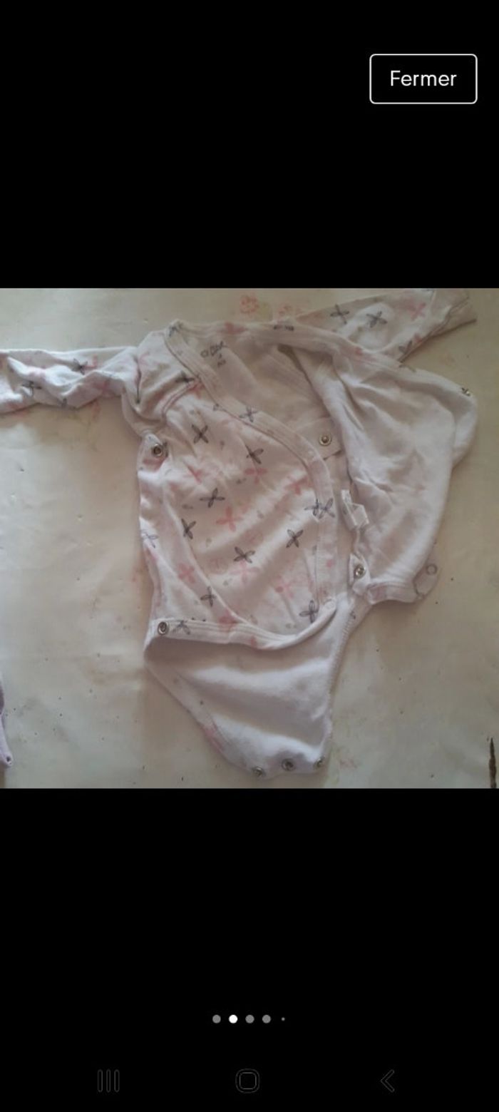 3 bodies - photo numéro 2