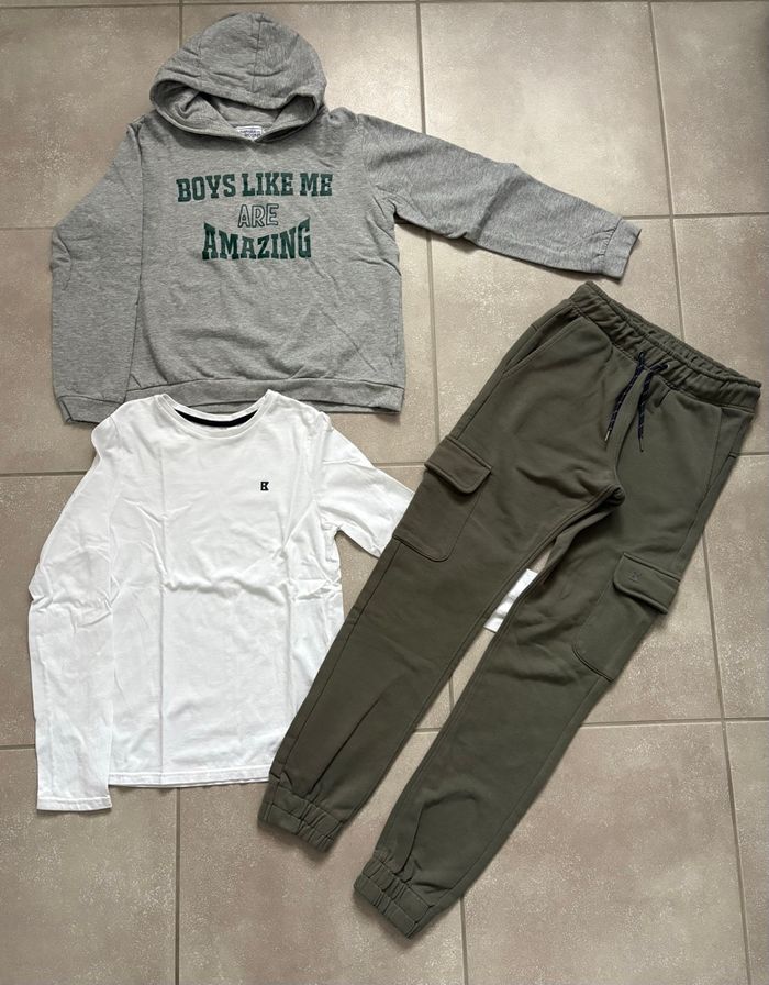 Lot de 15 vêtements taille 12 ans - photo numéro 6