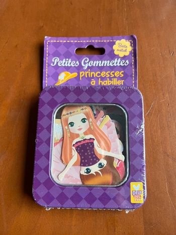 Gommettes princesses à habiller