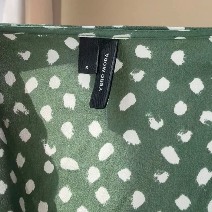 Robe Verte Vero Moda S tres bon état - photo numéro 4