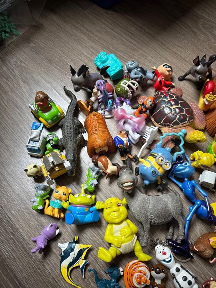 Lot de diverses figurines - photo numéro 2