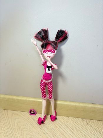 Poupée Monster High Draculaura Dead Tired