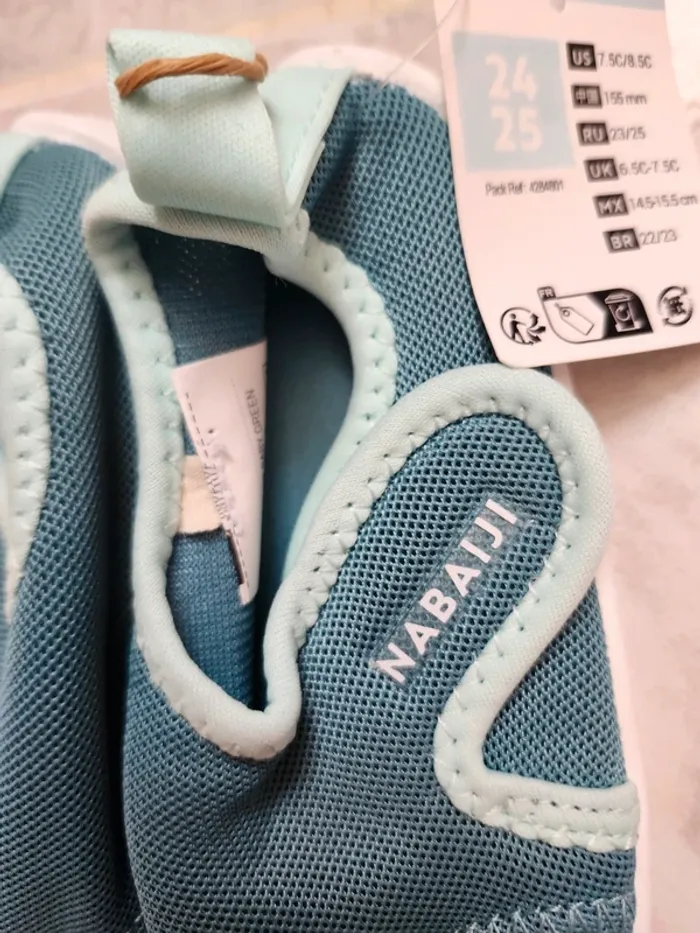Chaussures eau aquatique bébé taille 24 25 decathlon nabaiji - photo numéro 3