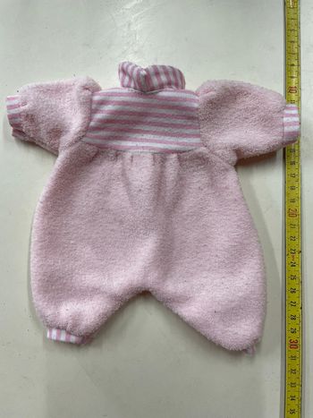 Tenue rose pour poupon 30cm