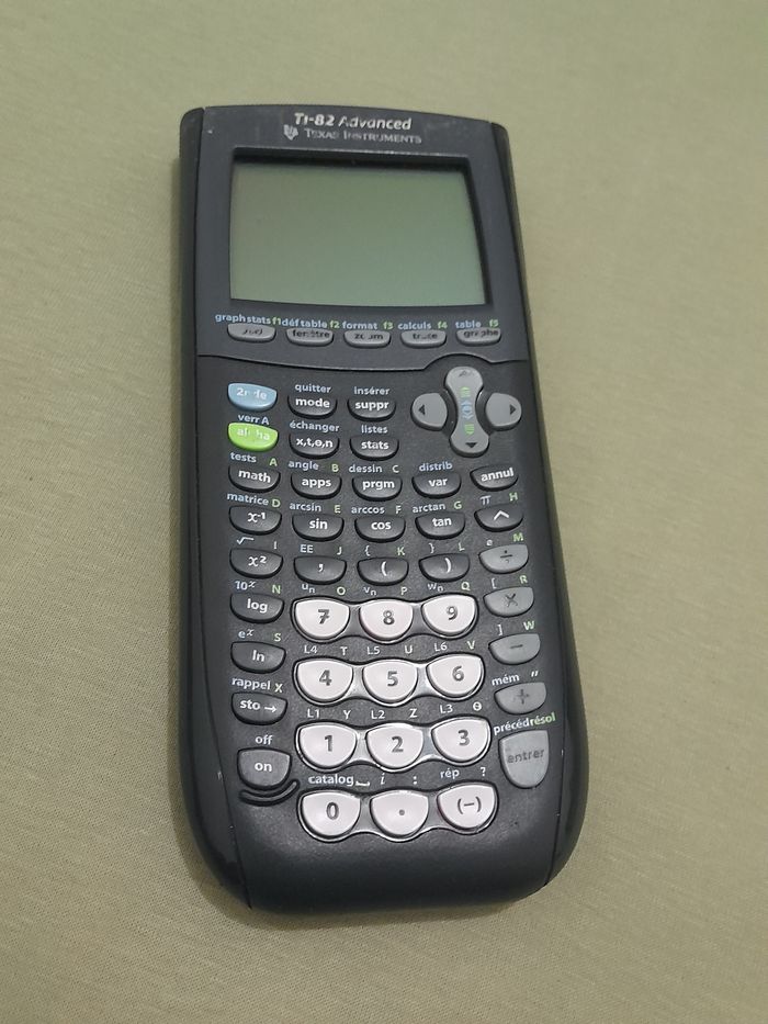 Calculatrice - photo numéro 2