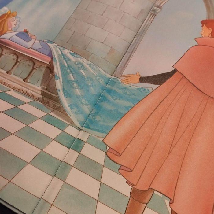 Livre enfant Disney Club du livre la Belle au bois dormant - photo numéro 3