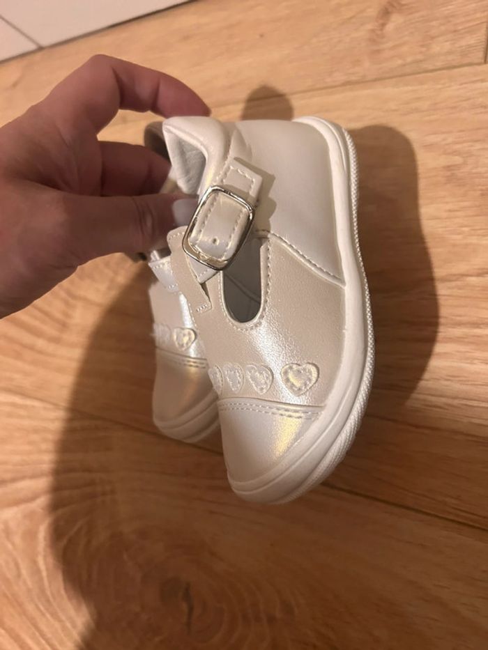Chaussure - photo numéro 3