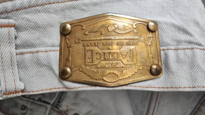 Bermuda en jeans taille 42 - photo numéro 4