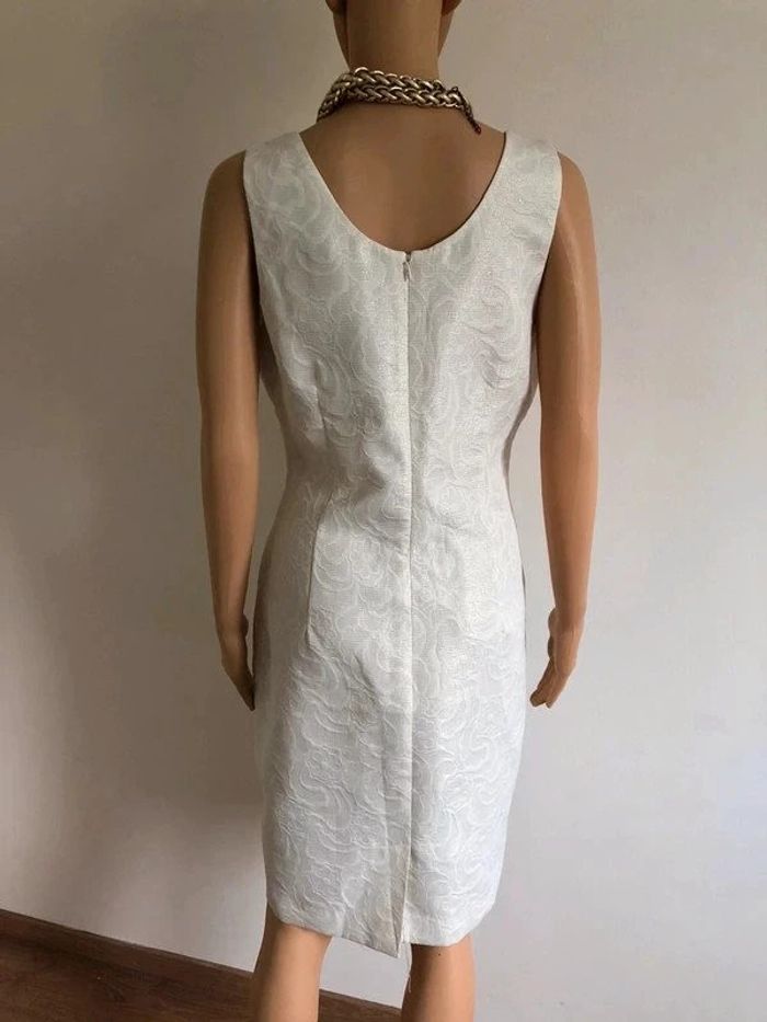Robe blanche brillante neuve sans manches Tex by Max Azria taille M - photo numéro 7