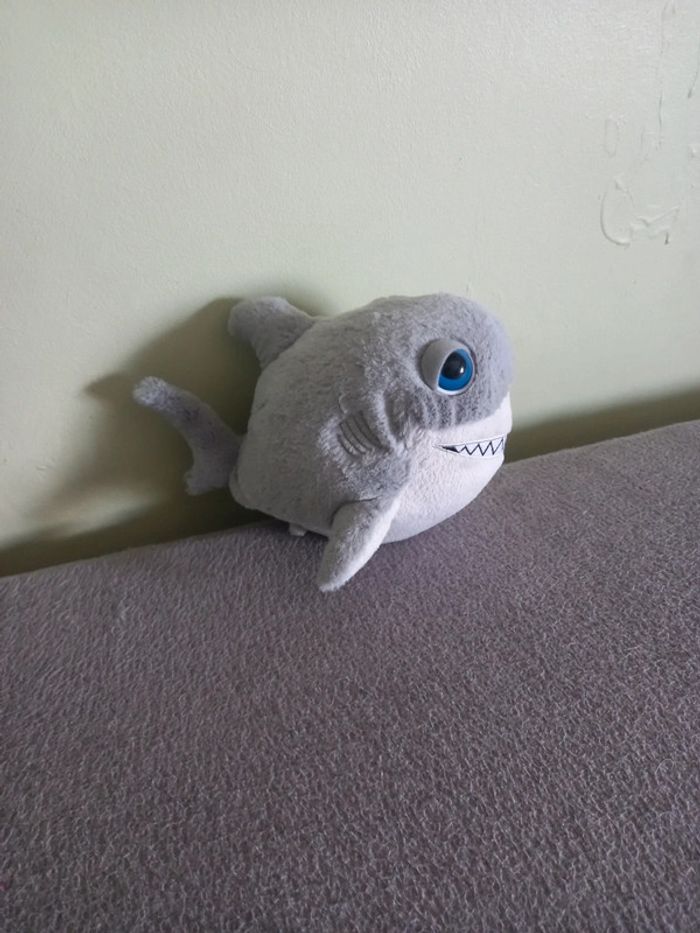 Peluche requin Océan buddies