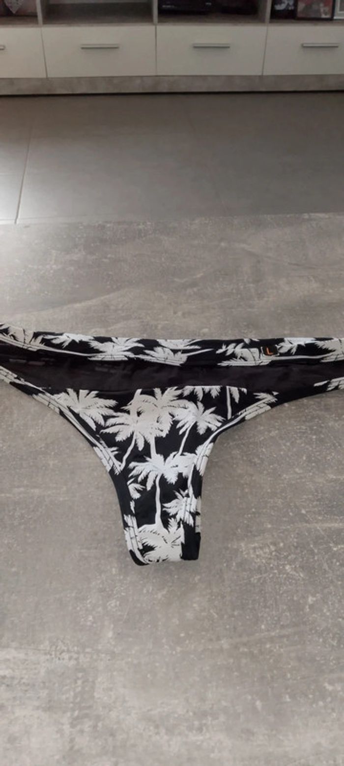 Ensemble soutien gorge armature et string - photo numéro 4