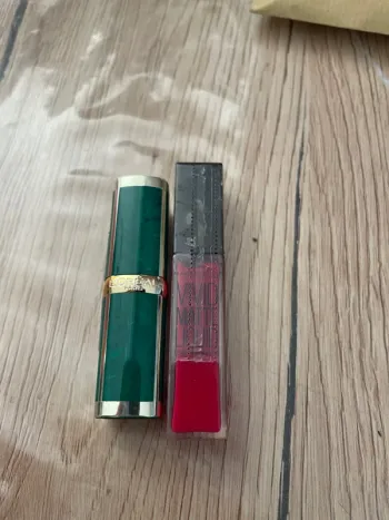 Lot de 2 rouge à lèvres n°17