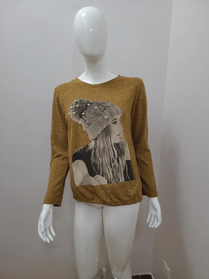 Pull moutarde taille 42