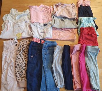 Lot vetement 6 mois (haut et bas)