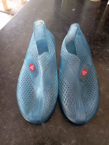 Chaussure de plage bleue taille 31 1€5
