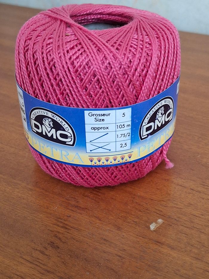 Pelote de fil pour crochet, fushia - photo numéro 2