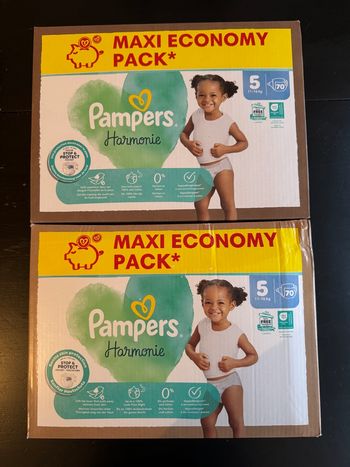 140 couches Pampers harmonie taille 5