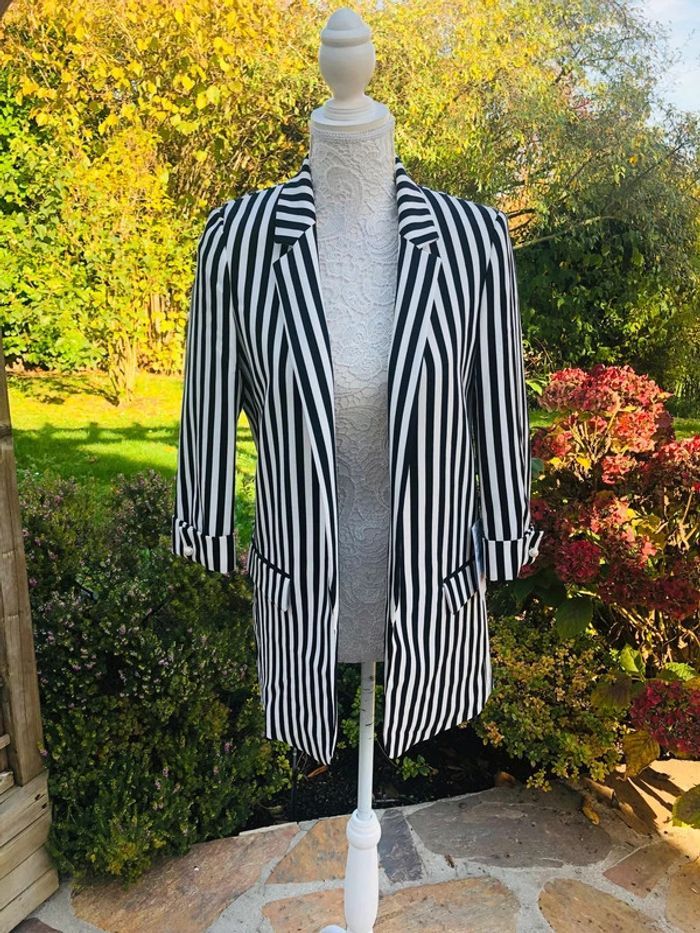 Blazer Zara à rayure noir et blanche neuf taille XS - photo numéro 1