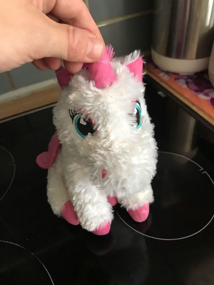 Licorne peluche