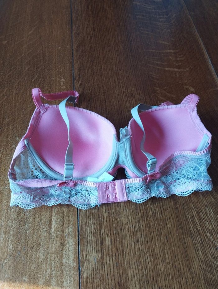 Soutien gorge - photo numéro 2