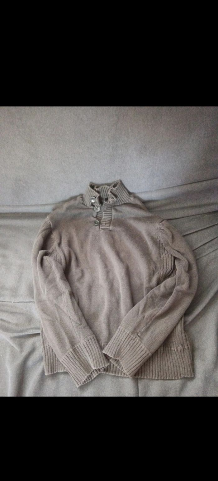 Pull gris foncé