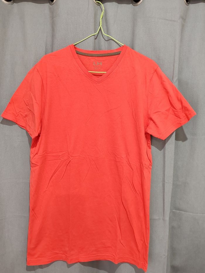 Tee shirt