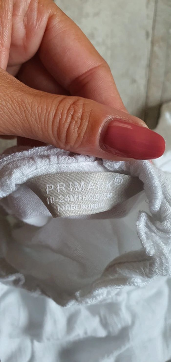 Blouse primark 2 ans en très bon état - photo numéro 3