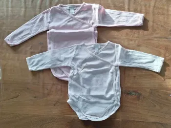 Lot de 2 bodies croisés fille Obaïbi 12 mois