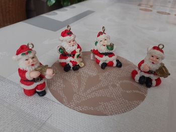 4 décorations de noël