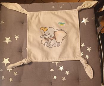 Doudou carré  Dumbo disney