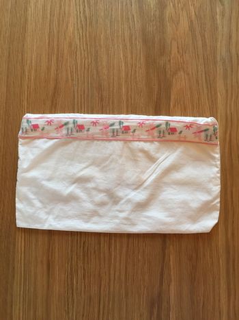 Taie d’oreiller linge de lit pour poupée poupon boutique indépendante blanc vert rose fuchsia