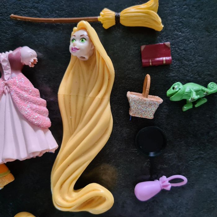 Figurine princesse Raiponce Disney - photo numéro 2