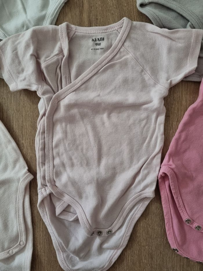 Lot vetement fille 9 mois - photo numéro 3