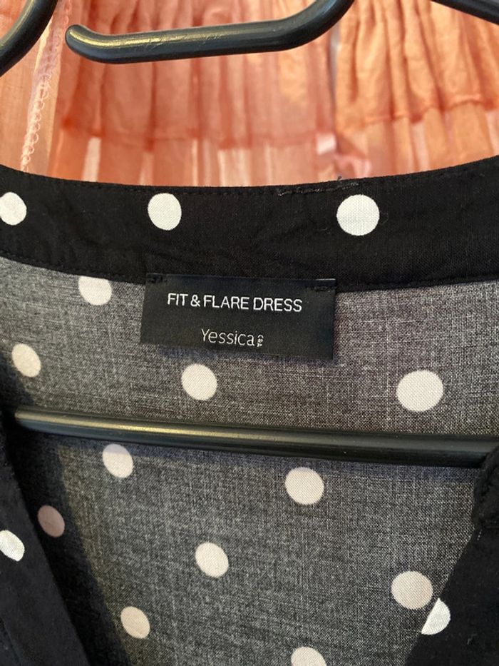 Robes - photo numéro 2