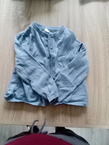 Gilet bleu manches longues