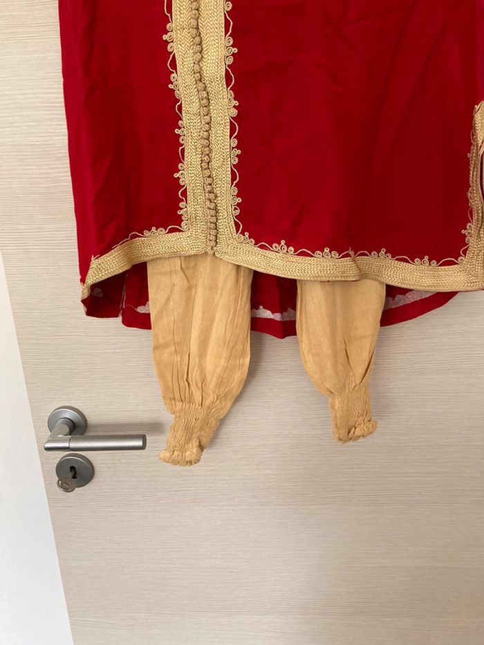 Ensemble marocain rouge haut + pantalon taille 40 - photo numéro 2