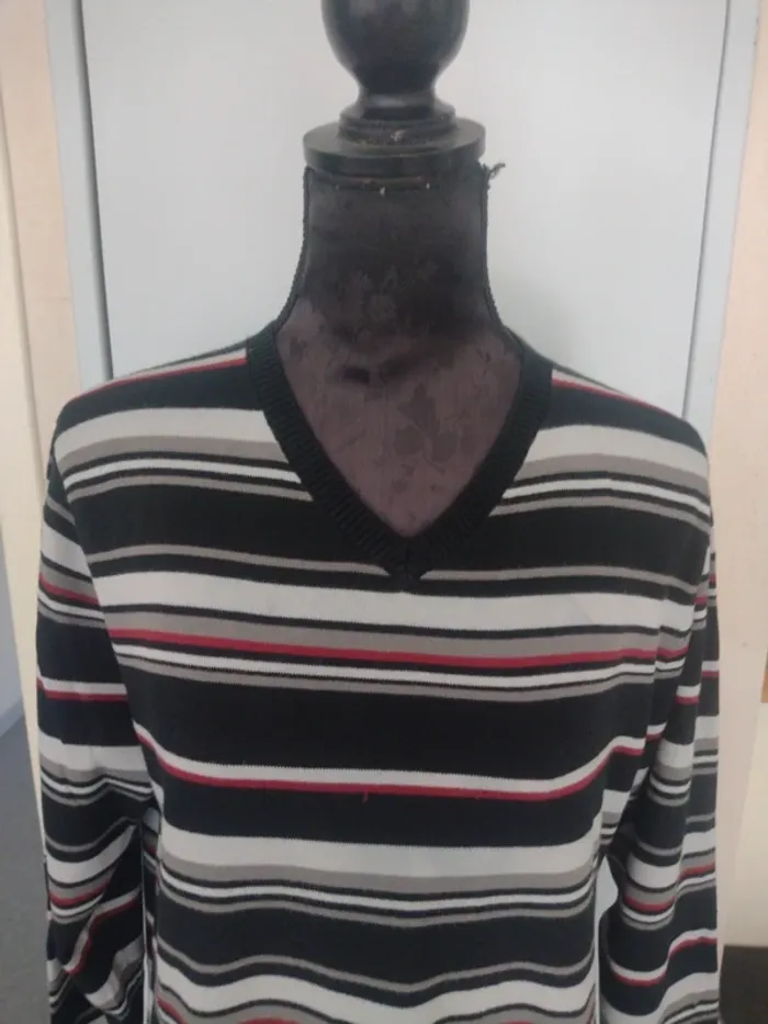 Pull léger Tommy Hilfiger rayé – taille M - photo numéro 2
