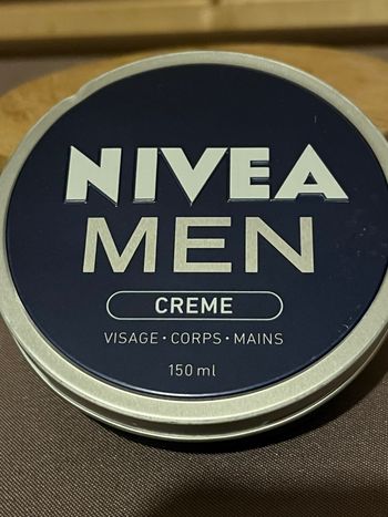Crème Nivea Men visage corps mains 150ml