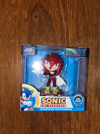 Figurine en metal neuve Sonic